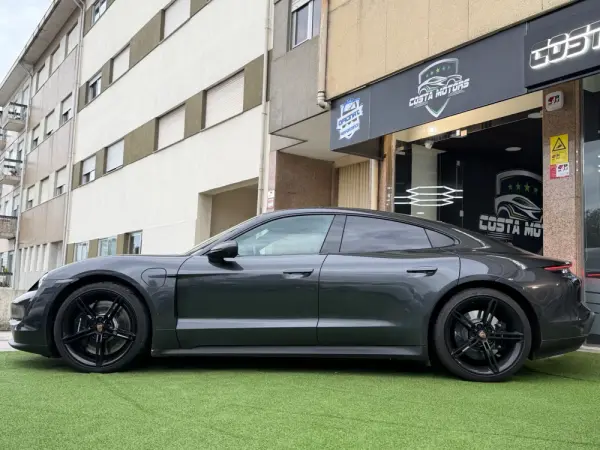 Porsche Taycan 4S Bateria Performance Plus 6