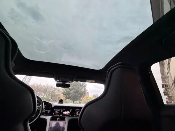 Porsche Taycan 4S Bateria Performance Plus 17