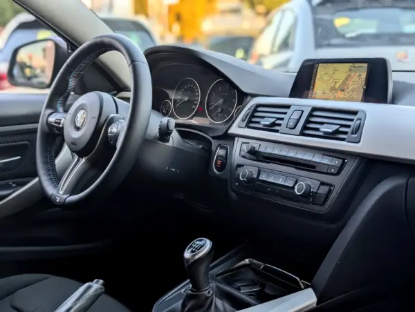 BMW 420 d Coupe xDrive Sport Line 19