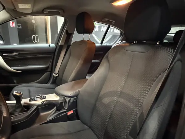 BMW 116 d EDynamics Advantage 11