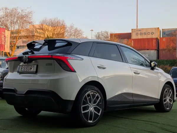 MG MG4 77kwh Long Range Luxury 4