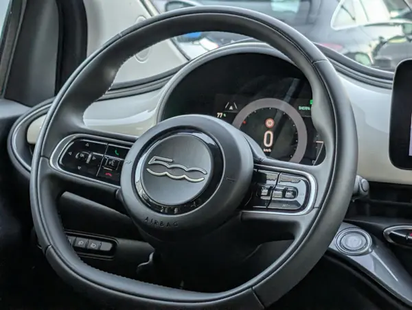 Fiat 500e 42kWh 13