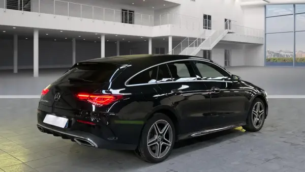 Mercedes-Benz CLA 250 e Shooting Brake AMG Line 2