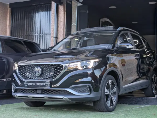 MG ZS EV 44.5 kWh Luxury 5
