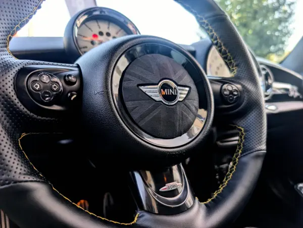 MINI 3 Portas Cooper SD 16