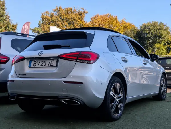 Mercedes-Benz A 250 e 8G-DCT Progressive Advanced 6