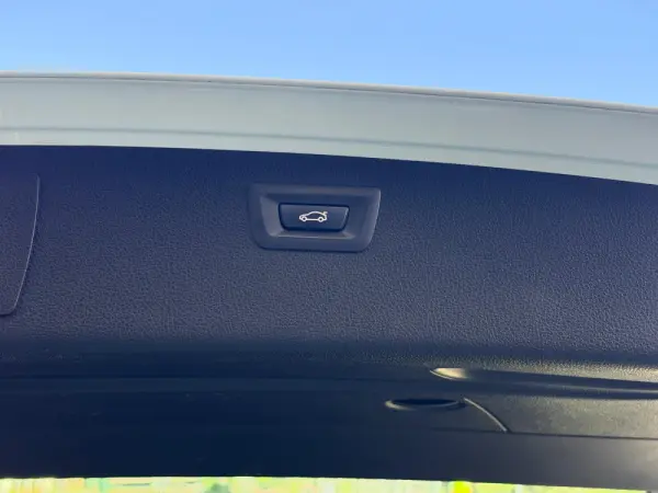 BMW 318 9