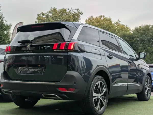 Peugeot 5008 1.2 PureTech Allure Pack 10
