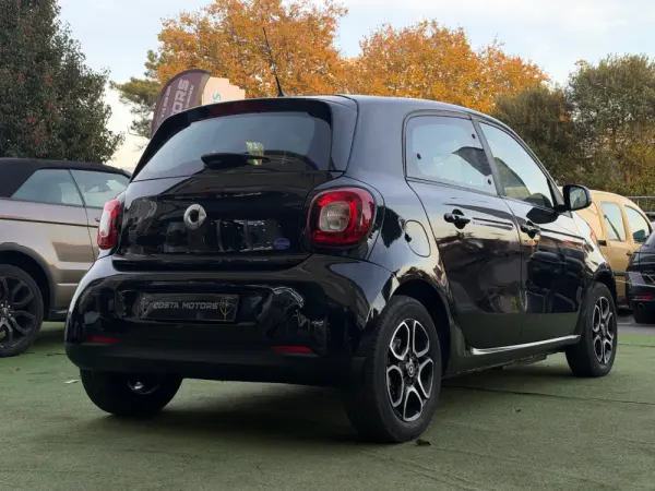 Smart ForFour EQ prime 8