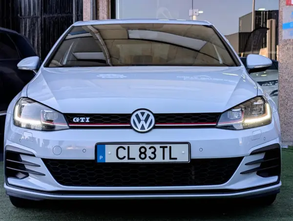 Volkswagen Golf 2.0 TSI GTI DSG Performance 2