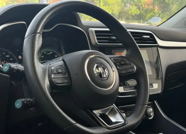 MG ZS EV 44.5 kWh Luxury 7