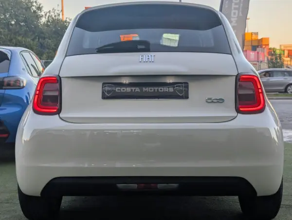 Fiat 500e 42kWh 7