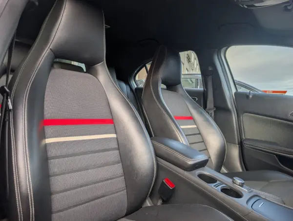 Mercedes-Benz A 180 Inspiration 5