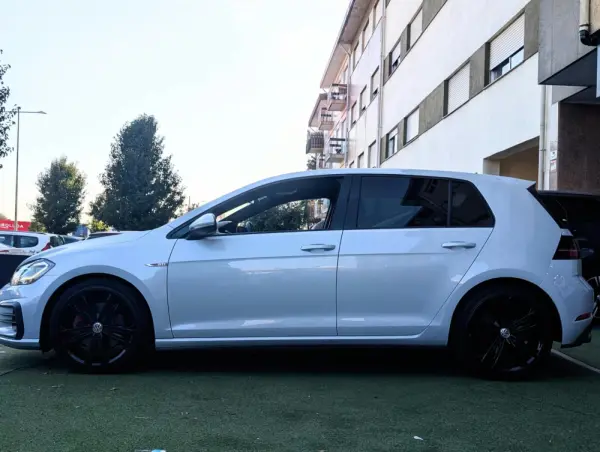 Volkswagen Golf 2.0 TSI GTI DSG Performance 4
