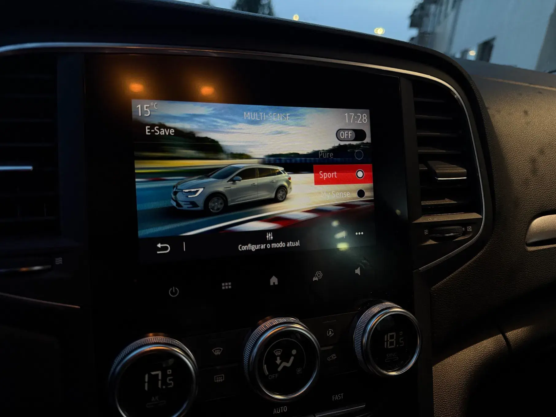 Renault Mégane Sport Tourer 1.6 E-Tech Plug-In Limited 12