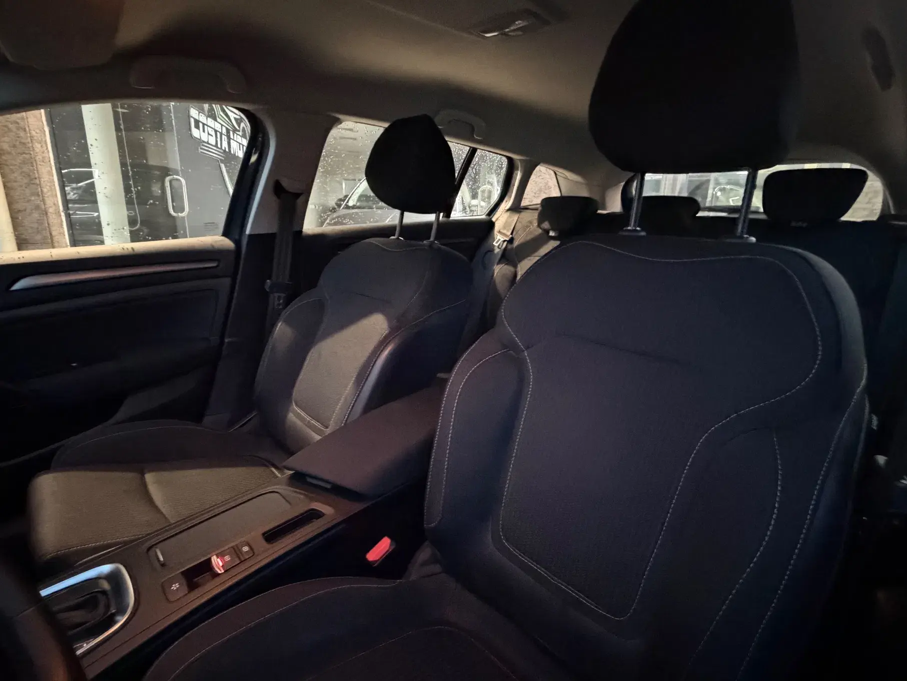 Renault Mégane Sport Tourer 1.6 E-Tech Plug-In Limited 14