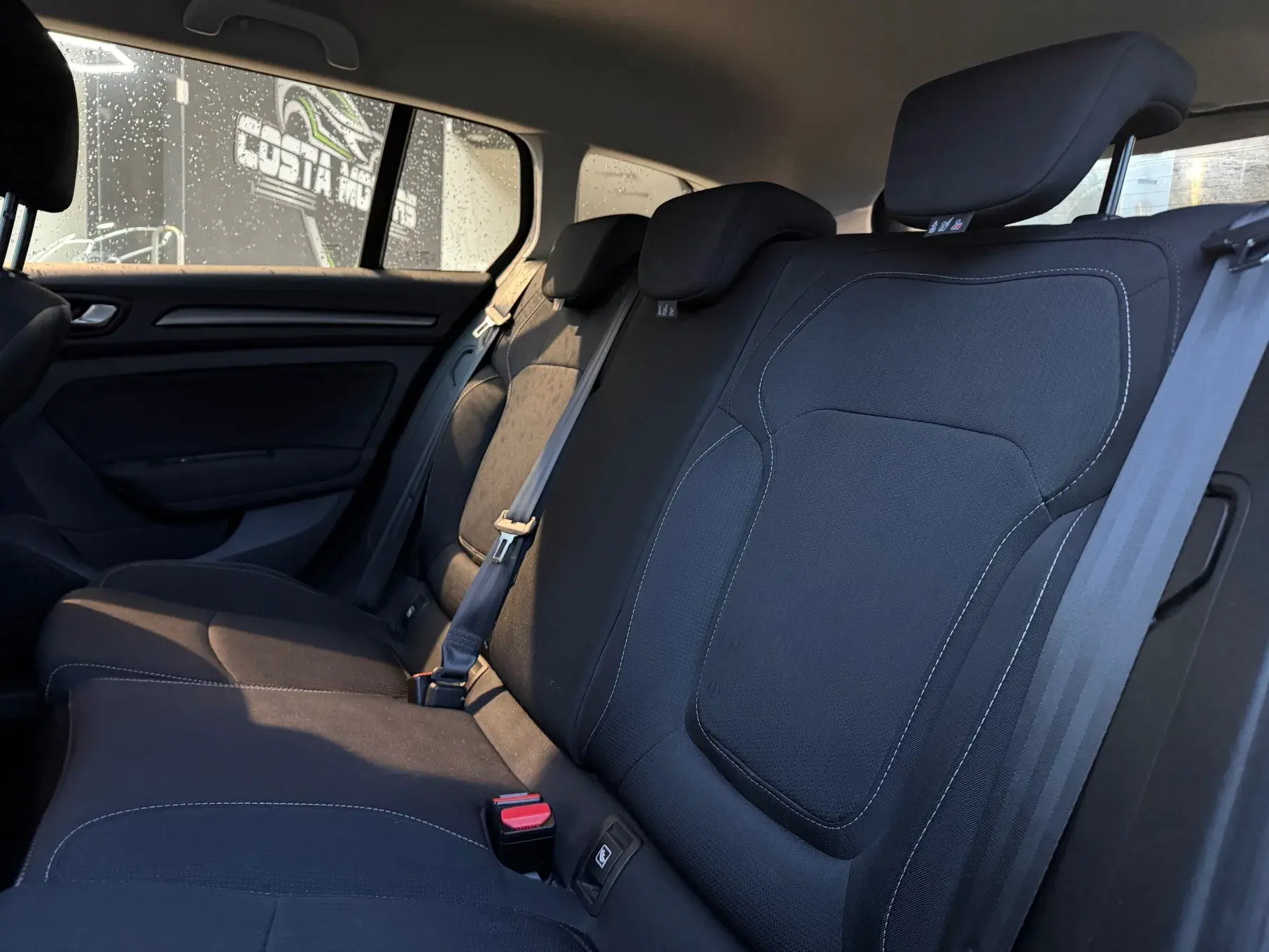 Renault Mégane Sport Tourer 1.6 E-Tech Plug-In Limited 21