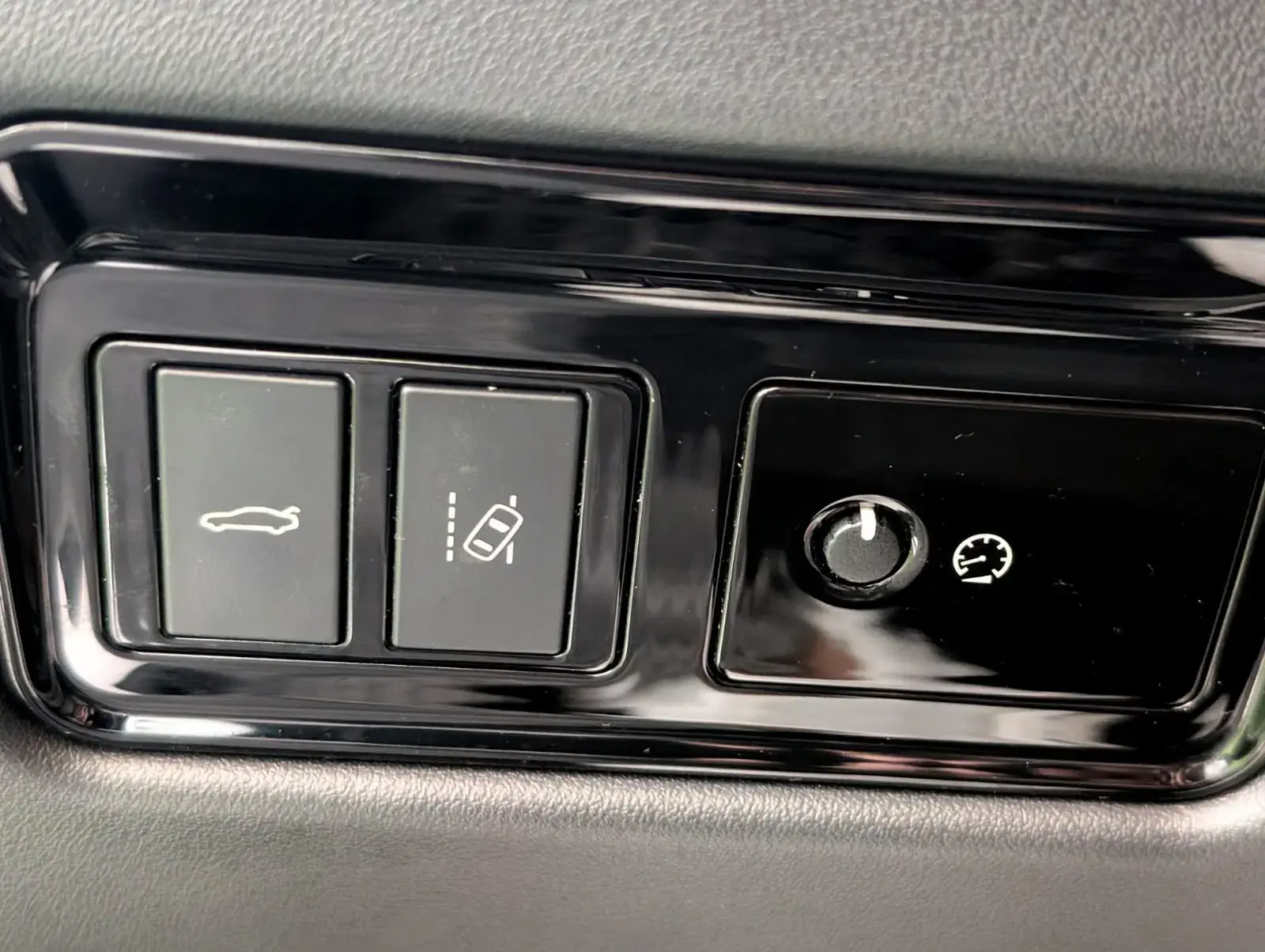 Jaguar XE 20d Aut. R-Sport 13