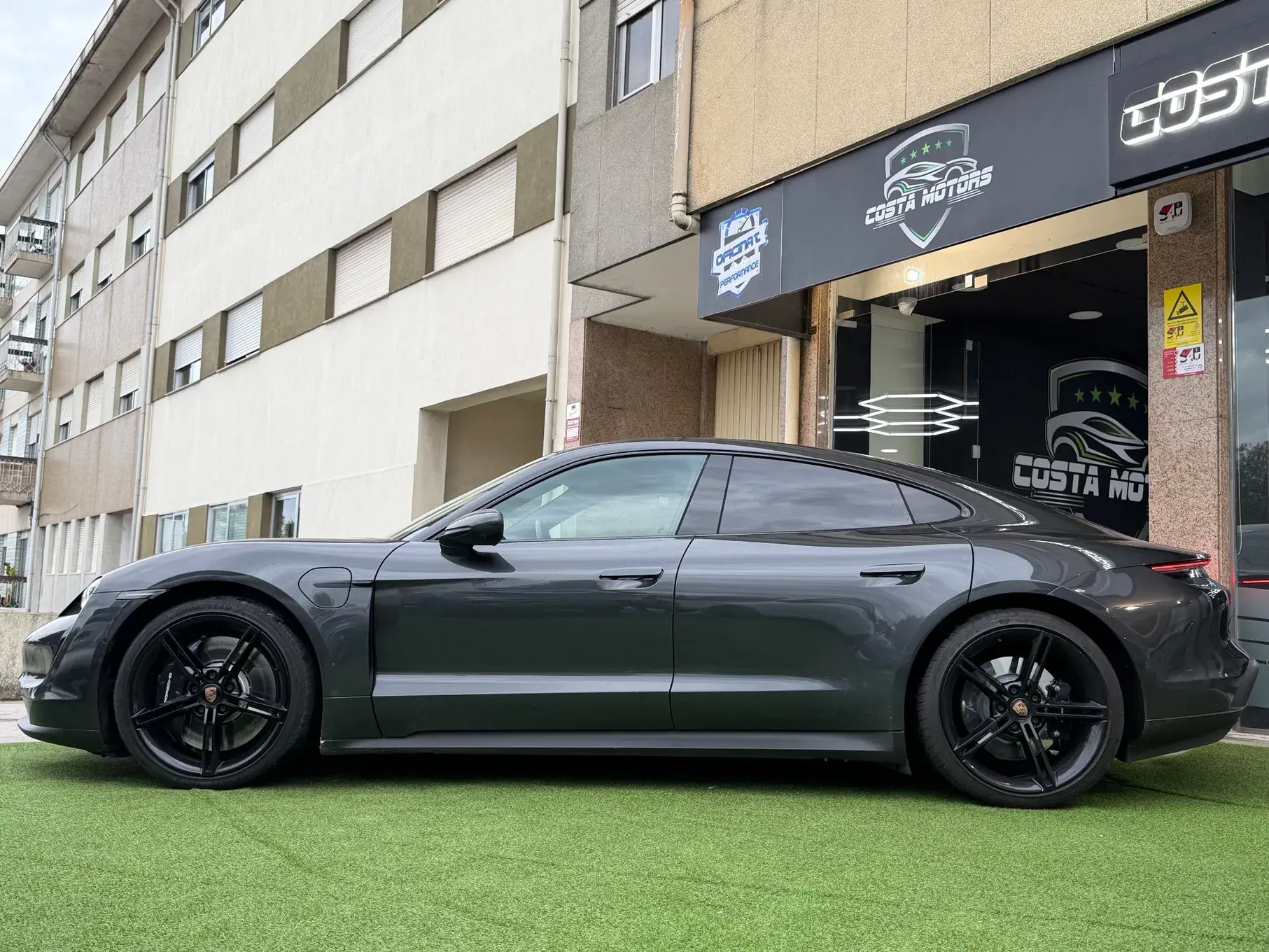 Porsche Taycan 4S Bateria Performance Plus 6