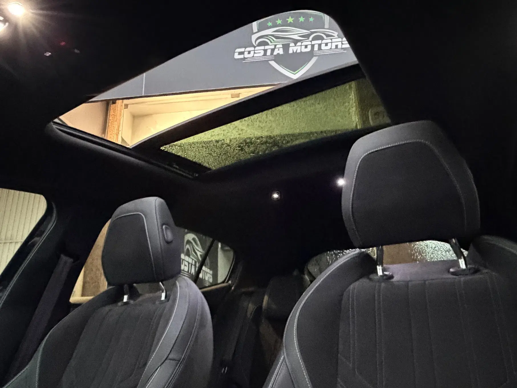 Peugeot 408 Plug-In Hybrid 225 e-EAT8 GT Exclusive 10