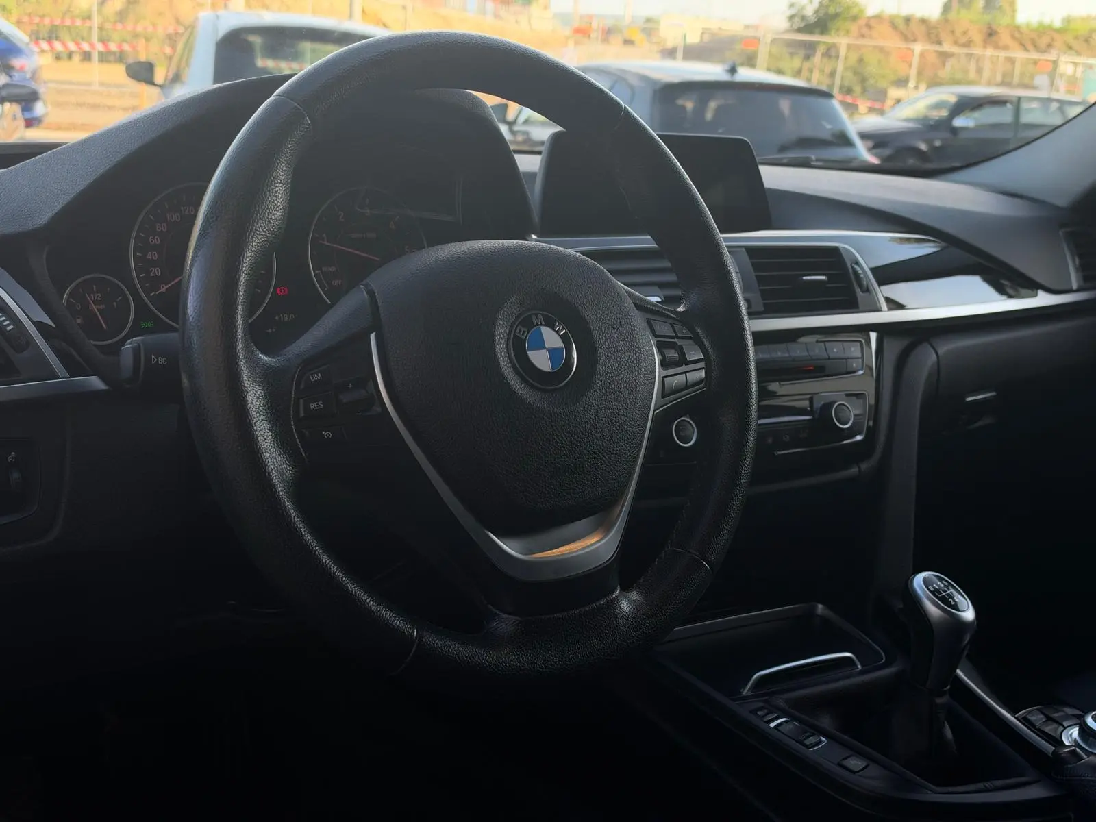 BMW 320 d Line Sport 12