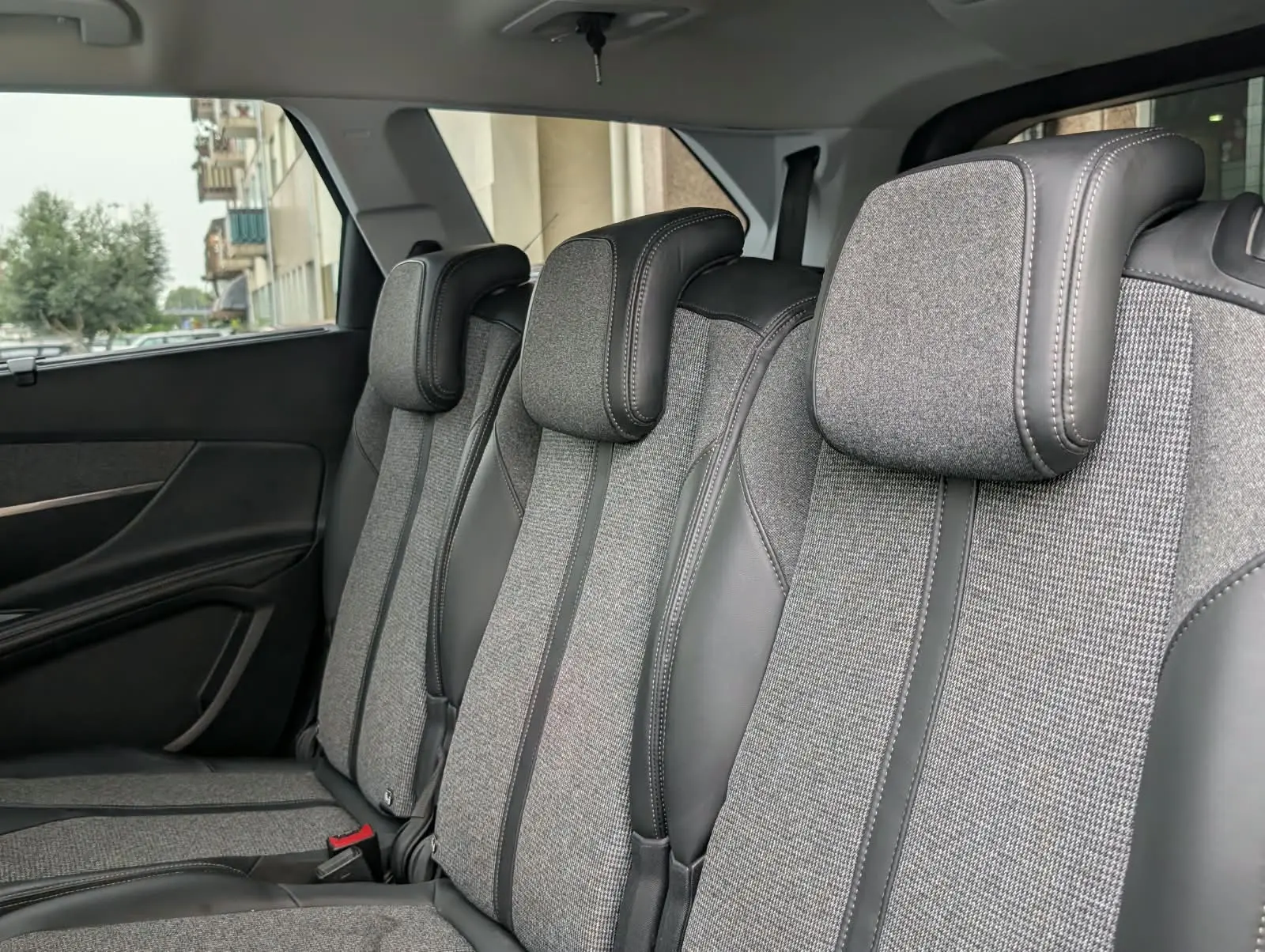 Peugeot 5008 1.2 PureTech Allure Pack 12