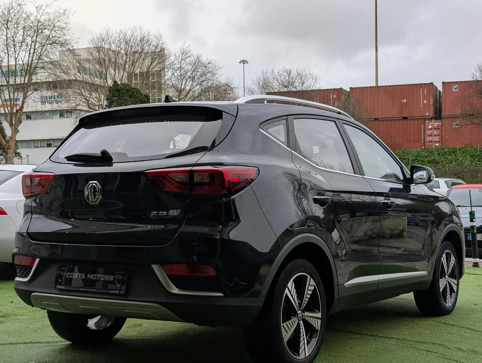 MG ZS EV 44.5 kWh Luxury 3