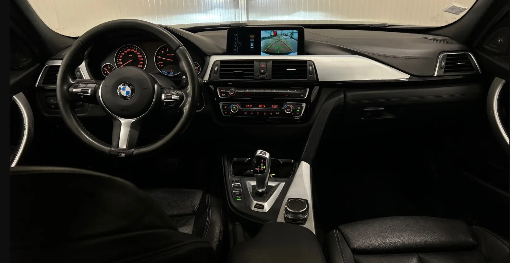 BMW 330 e iPerformance Line Luxury 2