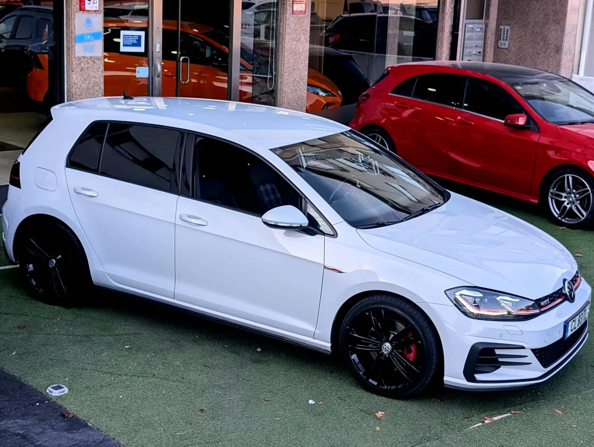 Volkswagen Golf 2.0 TSI GTI DSG Performance 8