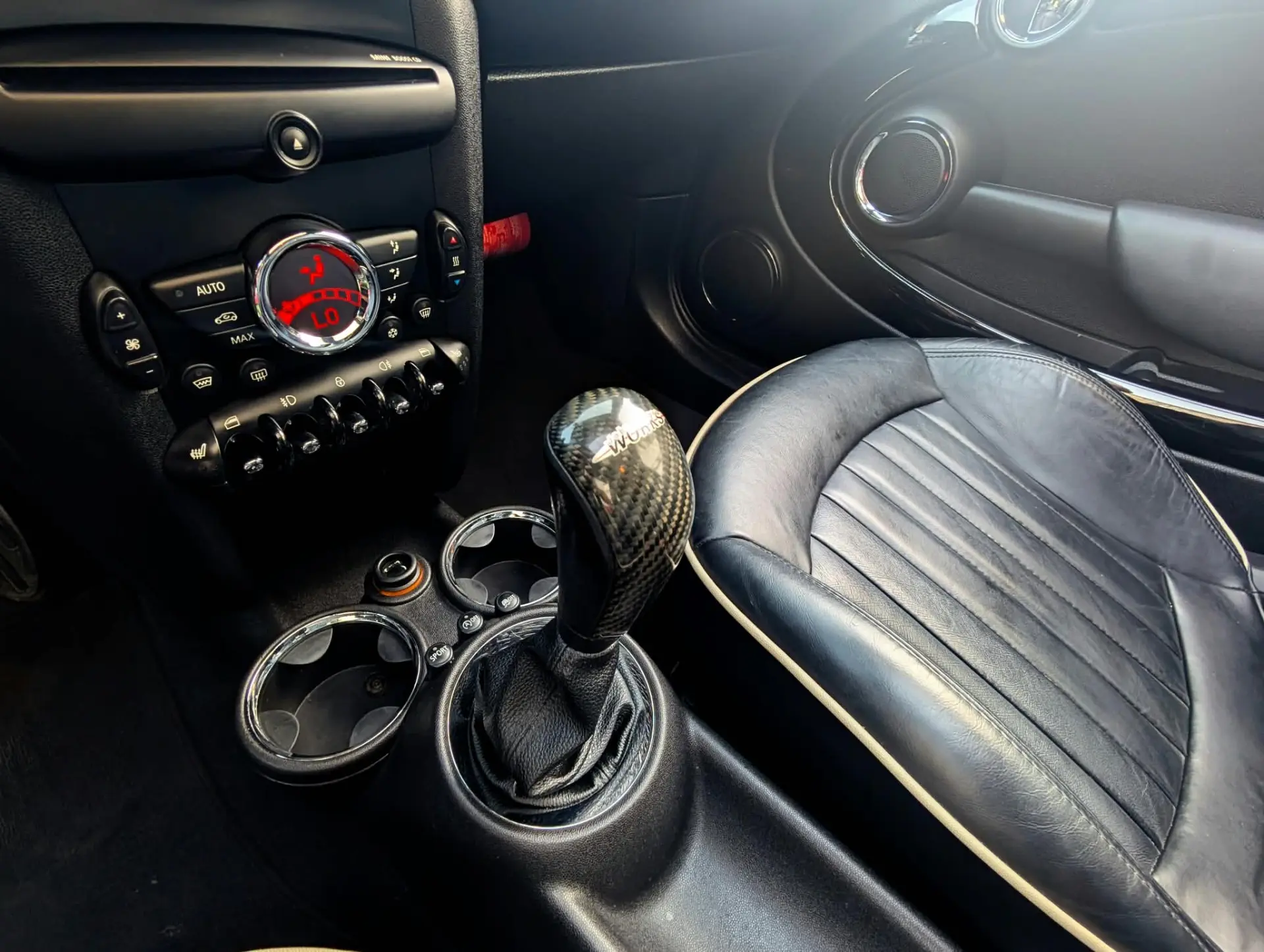 MINI 3 Portas Cooper SD 17