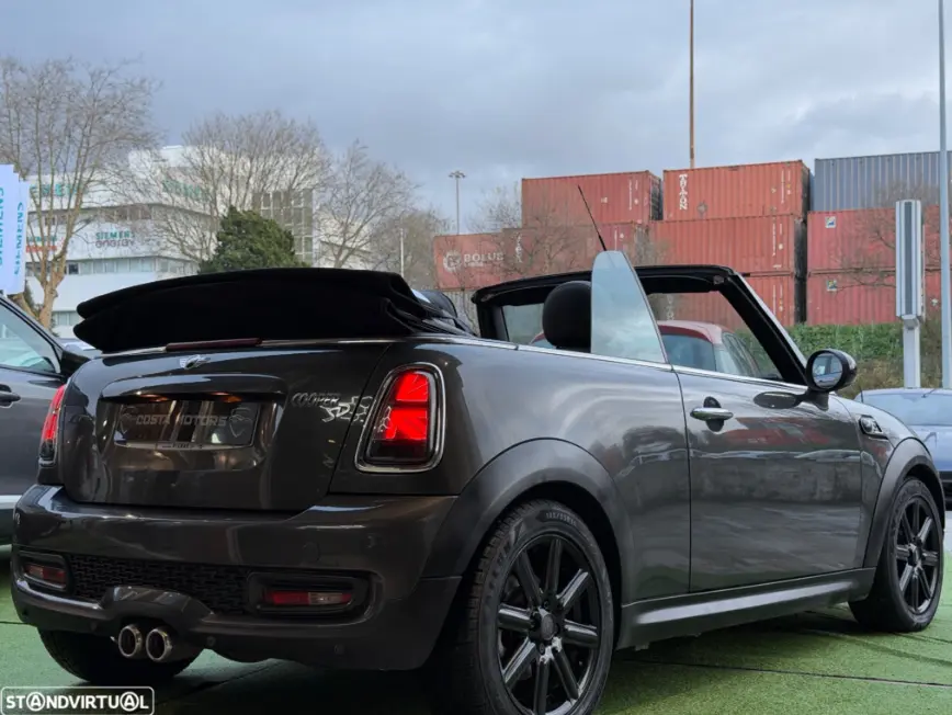 MINI 3 Portas Cabrio SD 2