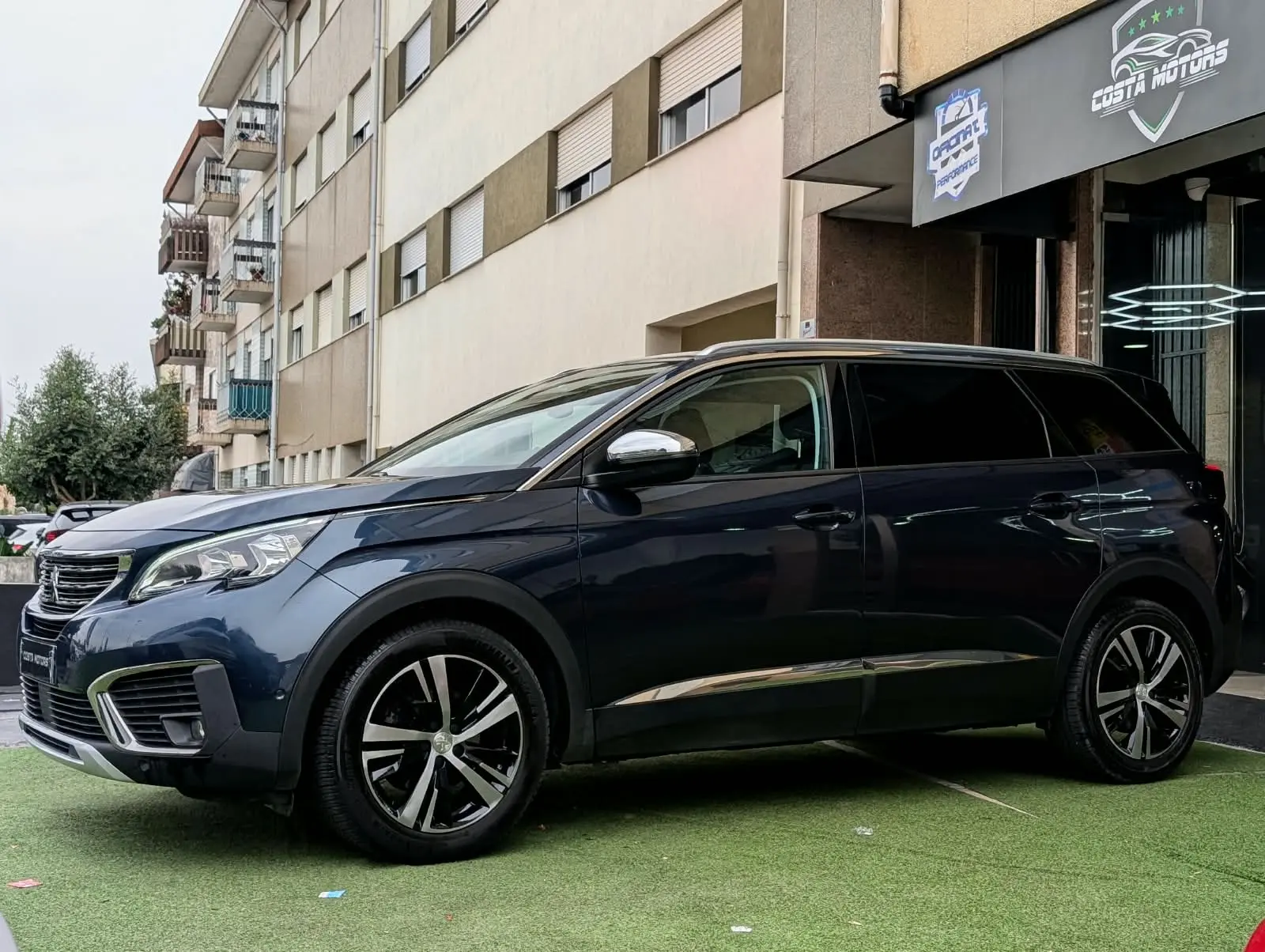 Peugeot 5008 1.2 PureTech Allure Pack 5