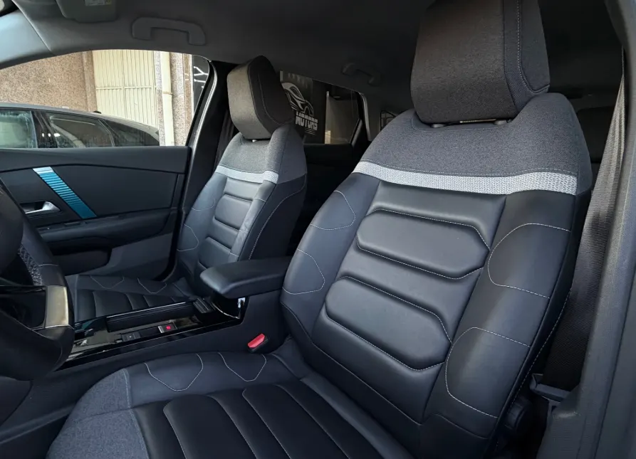 Citroën e-C4 Shine 8