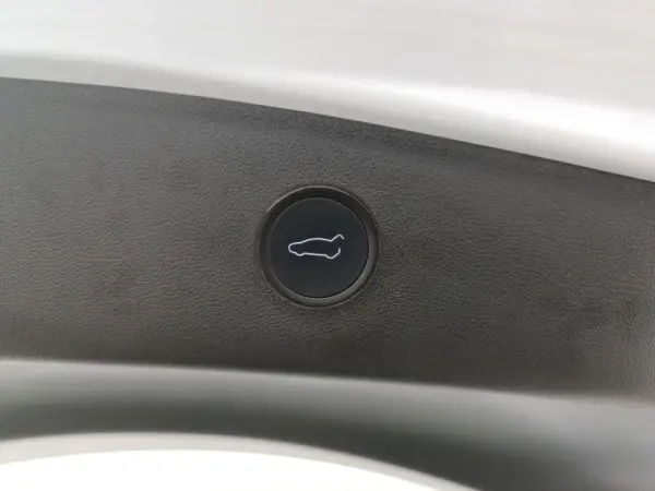 Tesla Model 3 Performance Dual Motor AWD 19