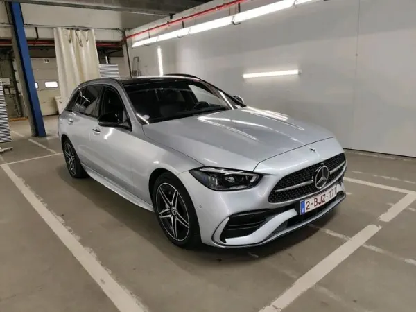 Mercedes-Benz C 300 e AMG Line 2