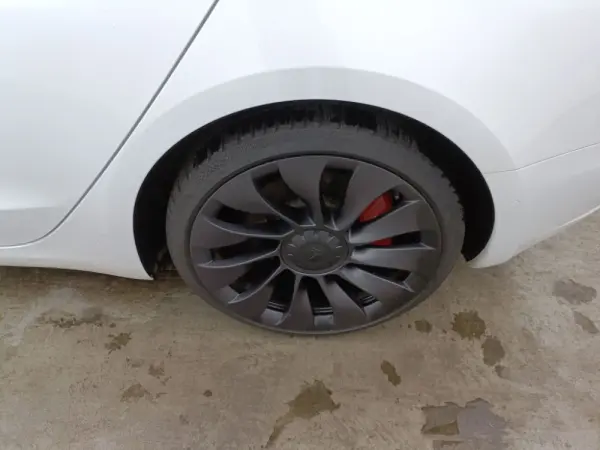 Tesla Model 3 Performance Dual Motor AWD 10