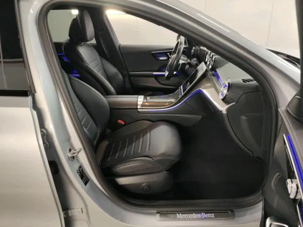 Mercedes-Benz C 300 e AMG Line 7