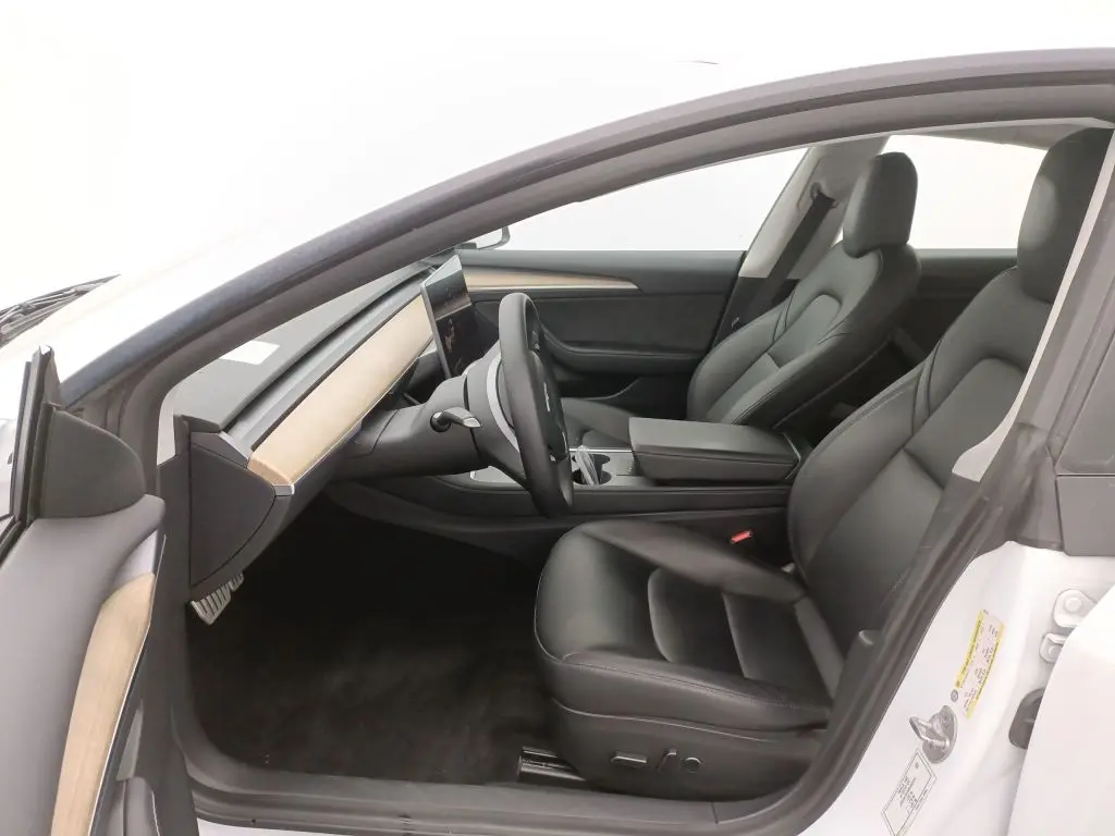 Tesla Model 3 Performance Dual Motor AWD 14