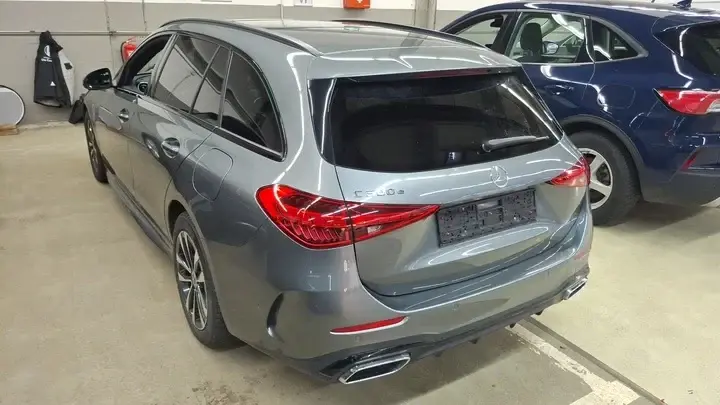 Mercedes-Benz C 300 e T 9G-TRONIC AMG Line 3