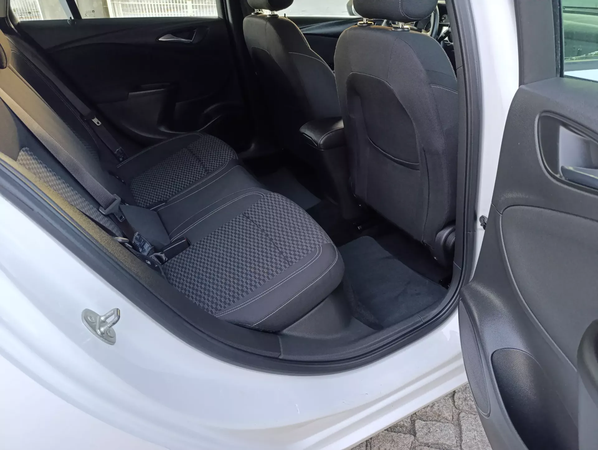 Opel Astra Sports Tourer 1.0 Dynamic S/S (2016-2017) 11