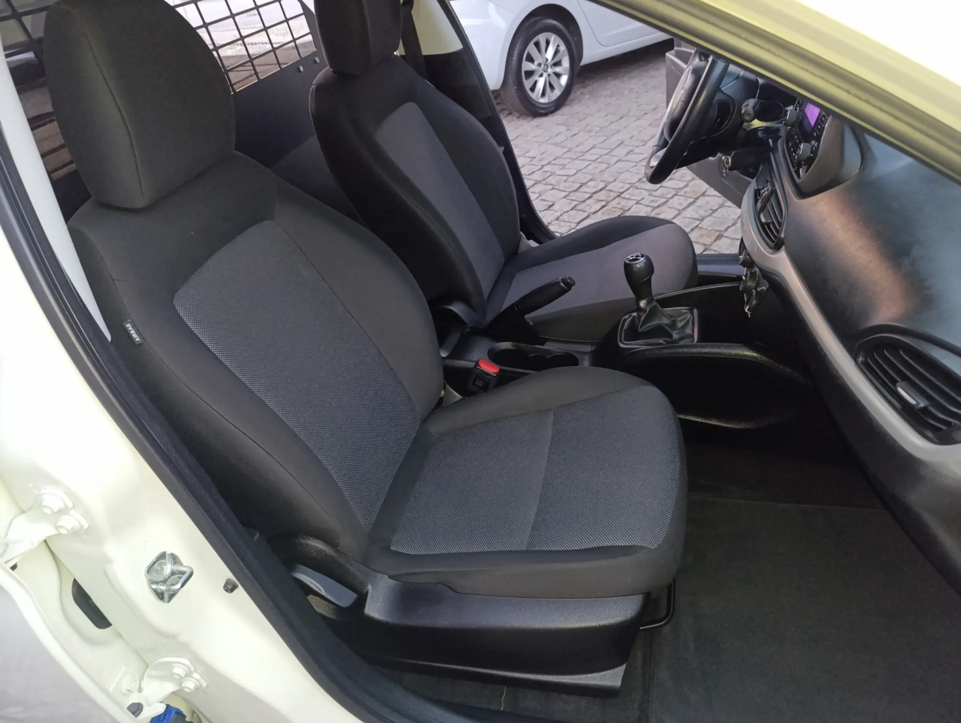 Fiat Tipo 1.3 M-Jet Pop 13