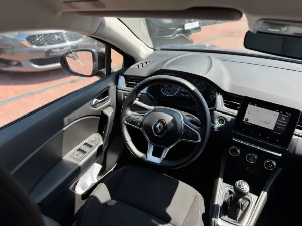 Renault Captur 1.0 TCe Zen 13