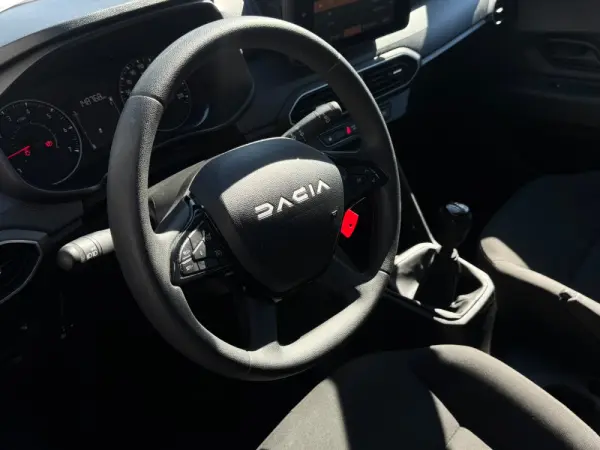 Dacia Sandero 1.0 TCe Essential 17