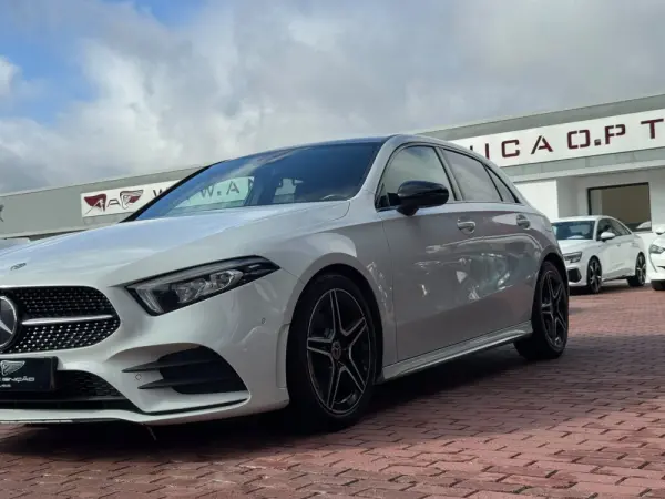 Mercedes-Benz A 180 AMG Line 4