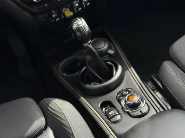 MINI Countryman Cooper SE ALL4 Auto 23