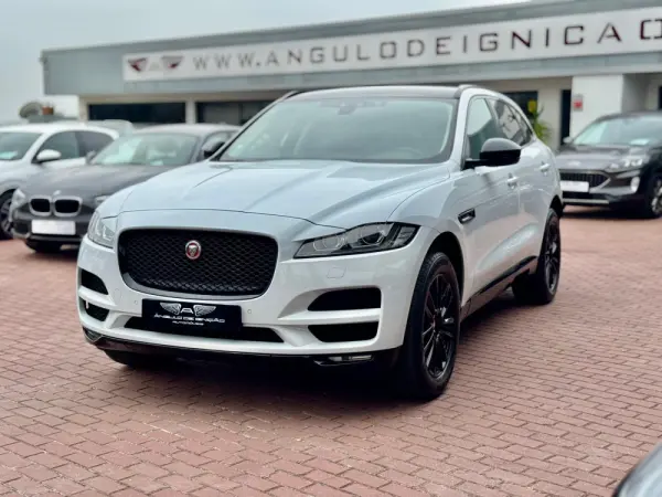 Jaguar F-Pace 20d R-Sport 1