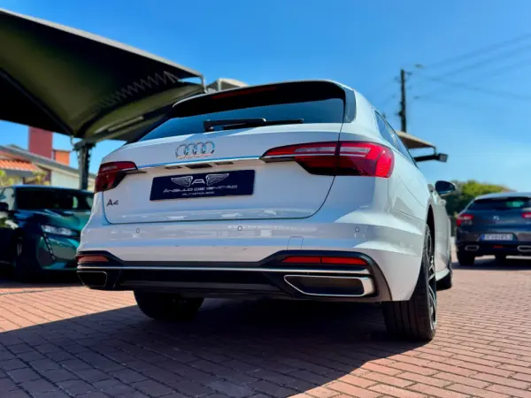 Audi A4 2.0 TDI multitronic Business Line 10