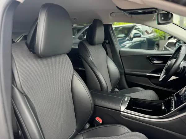 Mercedes-Benz C 200 d 9G-TRONIC Avantgarde Advanced 27
