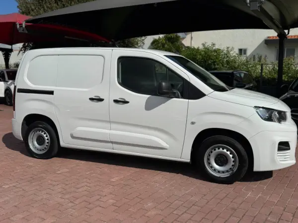 Peugeot Partner Outro 6