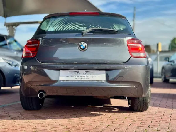 BMW 118 d Line Urban 8